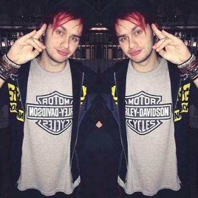 GO FOLLOW @lukemyboob FOR MORE FREE FOLLOWS