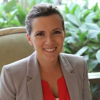 Contract Recruiter and Career Matchmaker @ SusieCakes Likes: Cycling, Random Trivia, Coffee. Dislikes: Sharks