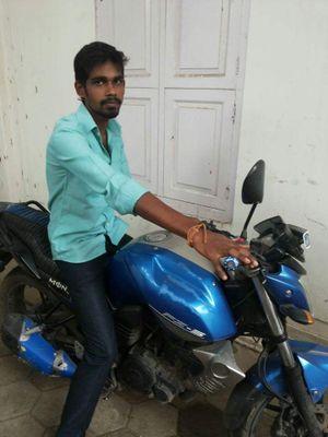 vinothr43676554's profile picture. 