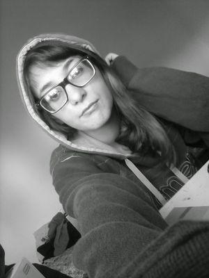 FOLLOWER ME PLESE, MI CHIAMO FRANCESCA 17 ANNI STUDENTESSA, VIVO IN SARDEGNA