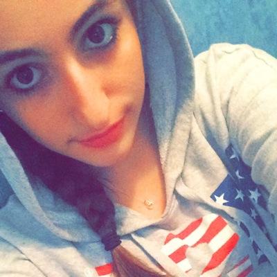Rêve pas, vis
Penses pas, agis
T'excuse pas, assumes
Hésites pas,fonce
