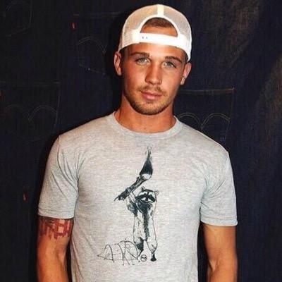 Fuck_boys_04's profile picture. 