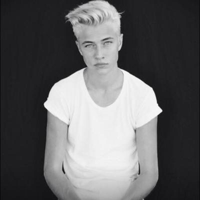 FREE FOLLOW BCS I LOVE YOU ☁️☁️☁️