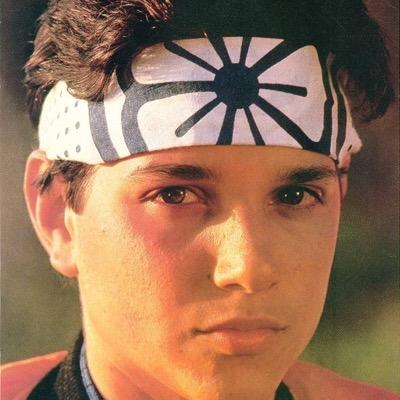 danielgiornale's profile picture. impara l'arte della difesa finanziaria contro quello che considerava un partner: la banca che ti deruba dicendo che è gratis: FINECO. #CobraKai