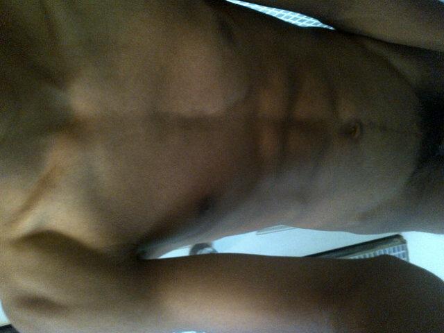 Chico guapo y musculo dispuesto a complacer cualquiera de tus fantasias chicas aqui estoy desea terminar la consulta marque 2.
