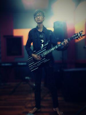 Schecter Guitar user • Guitarist • Drummers • Operator Recording • Metalhead • Rocker \m/