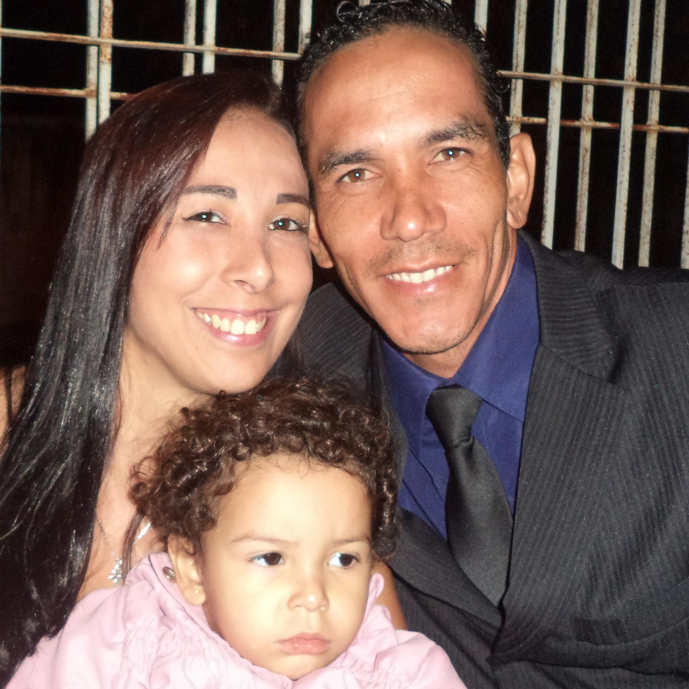 DEUS DEU SEU ÚNICO  FILHO PRA MORRE EU SEU LUGAR .DEUS ME AMA E SEU AMOR E TÃO GRANDE E CONDICIONAL .