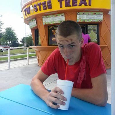 Darthvader072's profile picture.