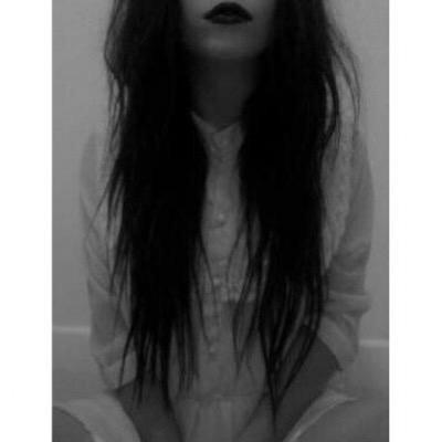 *•. spank me and give me hickeys michael clifford .•*