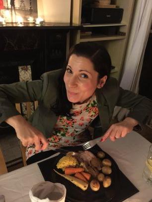 VioletaDKH's profile picture. Bring me my shoes....