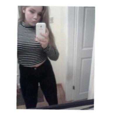 instagram ella_parry123