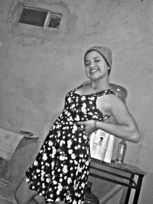 «siempre tienes que tener una sonrisa
en tu rostro,a pesar de toda la
negatividad»
http://t.co/9Op5g76o4s…