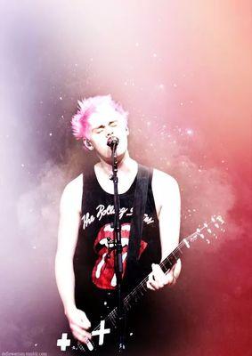 pictures of @Michael5SOS