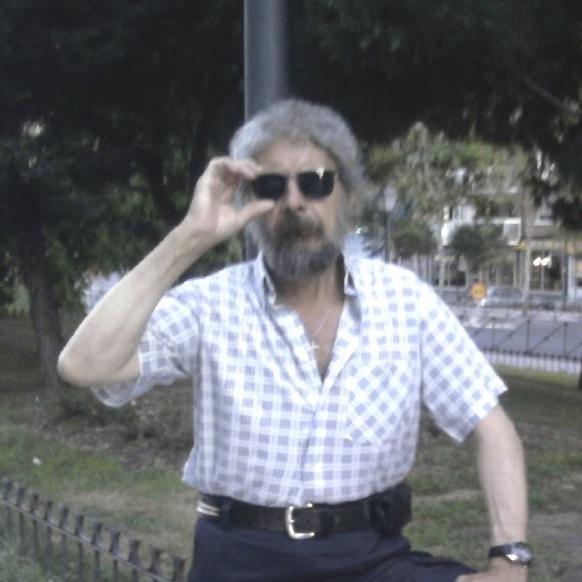 Cantautor Argentino en España.
Mirá mis videos: http://t.co/62RqGWKn1Z http://t.co/9colc0ahld http://t.co/OZFODX7evg