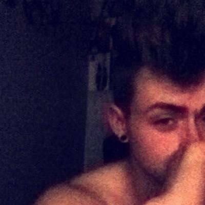 17 year old
you either love me or you hate me 
instagram - aidenstentiford 
snapchat - aidenstent