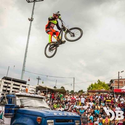 arredondo33's profile picture. Odontólogo, mountain biker, downhiller, ciclista