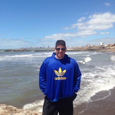 Entrenador de Basket Colombiano, enamorao de la salsa