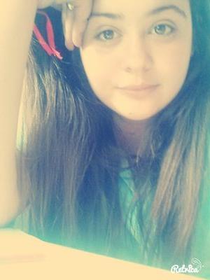 soy julia tengo 16 y nada quiero ser alguien en pa vida ...me encanta un cantante NIALL de One Direction ja ♡