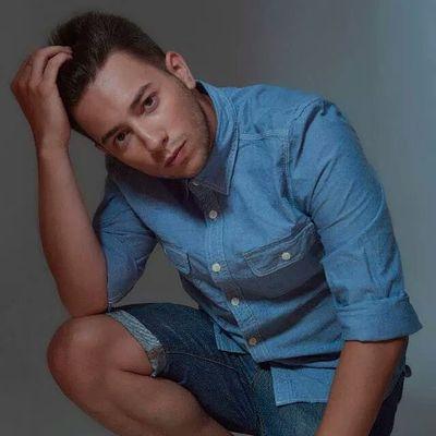 dany_llobre's profile picture. El coraje no es la ausencia del miedo, es tener presente el miedo y aun asi enfrentarse a el.