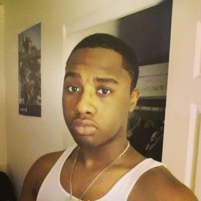 sminizzle's profile picture. 336 all my life. Air Force bound. Follow me on instagram @SpinCity_2k15. Add me on SnapChat: waveislife2k15.