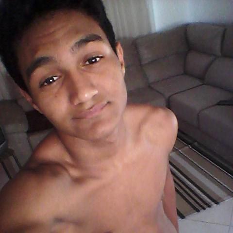 nome charles 15 anos