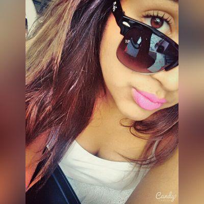 YasminMagalhes6's profile picture. umas das melhores sensações do mundo é quando você abraça uma pessoa que você gosta muito e ela te abraça mais forte ainda.