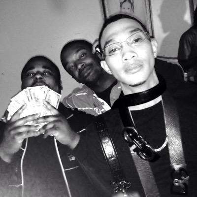 #DGreat #Dolce&Gabbana #NIonLie #MoneymaknfoolDatsClocknDollasnOnYoBytchMind #CrownMe #Fuckumean #UonKnowNunBoutMe