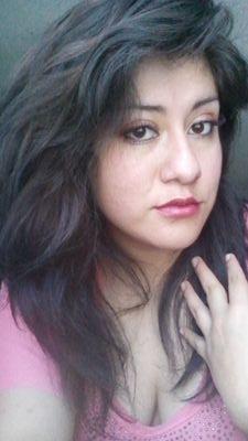 deninuse's profile picture. Despistada, alegre, terca, algo torpe,  me gusta la música, leer, estudiante universitaria en la UNAM...私はUNAMの大学で心理学をべんきょうしています。私は本をよむのが好きです。