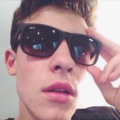I just gave you a free follow , so please go follow @lurkingmendes , i follow back, Thank you :)))
