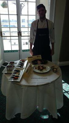 I'm a young dad, and an inspiring young chef. Trying to do my self proud in all walks of life.