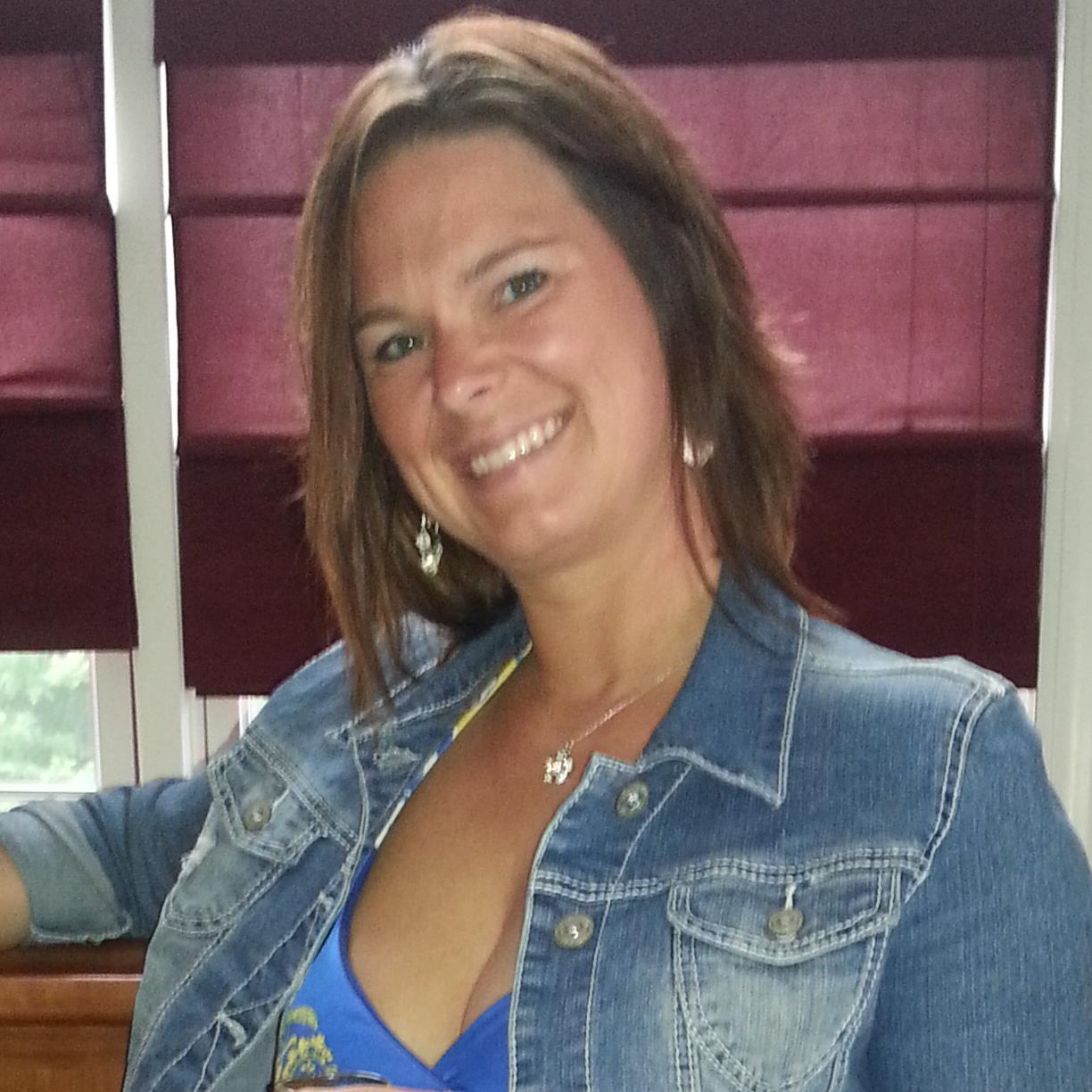 Wife of 1, Mother of 2, I stay busy balancing career and family. Specializing in keeping life & property safe, I can help with your fire and life safety needs!