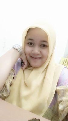 bahagia itu selalu bersama kalian..suamiku anakku
