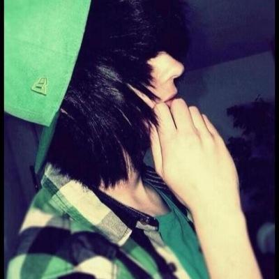 Im chris,.. seems like im forever single, gay,, (RP)