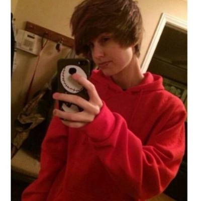 hai lol. im mrs.wale (aka Jeyden Wales wife) duh. i like Jeyden wale. im fuckin ugly .Suicidal. • ...suicide is nice....