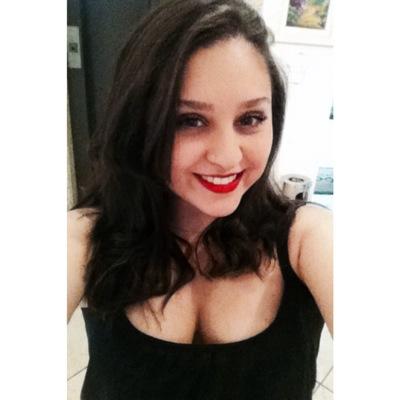 De repente a gente se encontra numa esquina, num outro planeta, no meio duma festa ou duma fossa, a gente se encontra, tenho certeza.