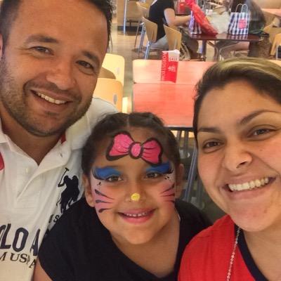 EcheJuli's profile picture. 