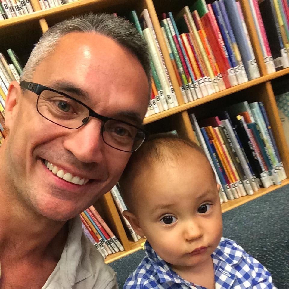 Just a Dad caring for his son and raising him bilingually in Maori & English. You can also see me at: @ManuhuiaBarcham
