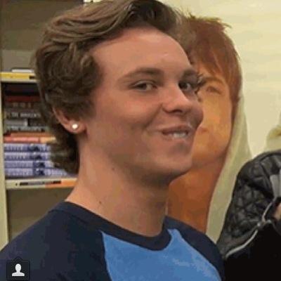 KEATON NÃO GOSTOU DA EX BIO E ME DEU UNF. tyler+taylor+sabrina follows