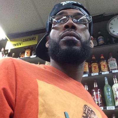 Snapme @Truffisz 
kik @truffisz
Follow wit caution!! Lol