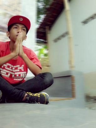 My Name Muh Azhar Muharomi || TEKNIK INFORMATIKA || STMIK YMI TEGAL || 23 Mei 1998