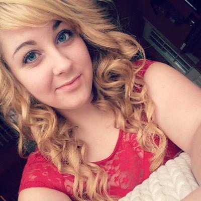 NewfieGirl247's profile picture. 