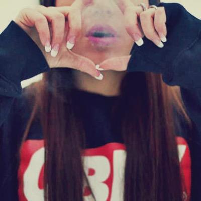 MsDabsAlot's profile picture. 22 and from the states. ☀️