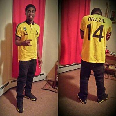 Just A Young Nigga Chasing Money Im Flyer ✈️Then A lot Of These Niggas & I Turn Up To The Fullest