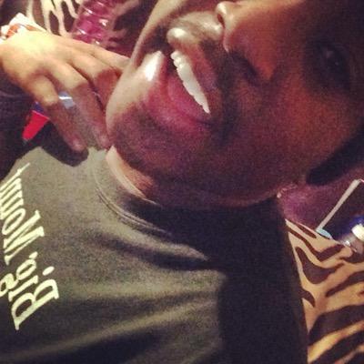 Im cool ass nigga I keep it 3hunna Go follow me on ig imiteconfuseu Facebook Tyrell Lee Path yoHappyup
