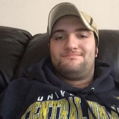 Huge St. Louis Rams Fan, Oklahoma City Thunder Fan, Former WWLS The Sports Animal Intern associated with YSN SPORTS. YSN SPORTS Sports Writer.