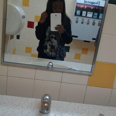 Follow me on instagram @Selfie_queen99 kik shortandcutee123 (T)rue ( H ) ustler ( U ) nder ( G ) od   (single)