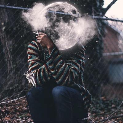 cigarsandfrappe's profile picture. ✖️im leaving you here ✖️