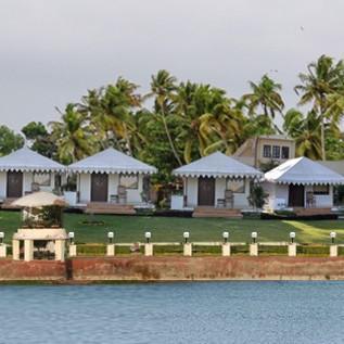 Shree Vilas Resort is an one of the elegant and trendy Budget hotel in Udaipur.Udaipur city Based in 1559 on the banks of Lake Pichola.
