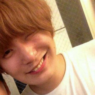 中身は男性です    16歳    アニメとか好きなので気軽にアニメの話とかしましょう！(そこまでアニメに詳しいわけではないです)     音フェチ