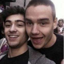 fuckrmalik's profile picture. 